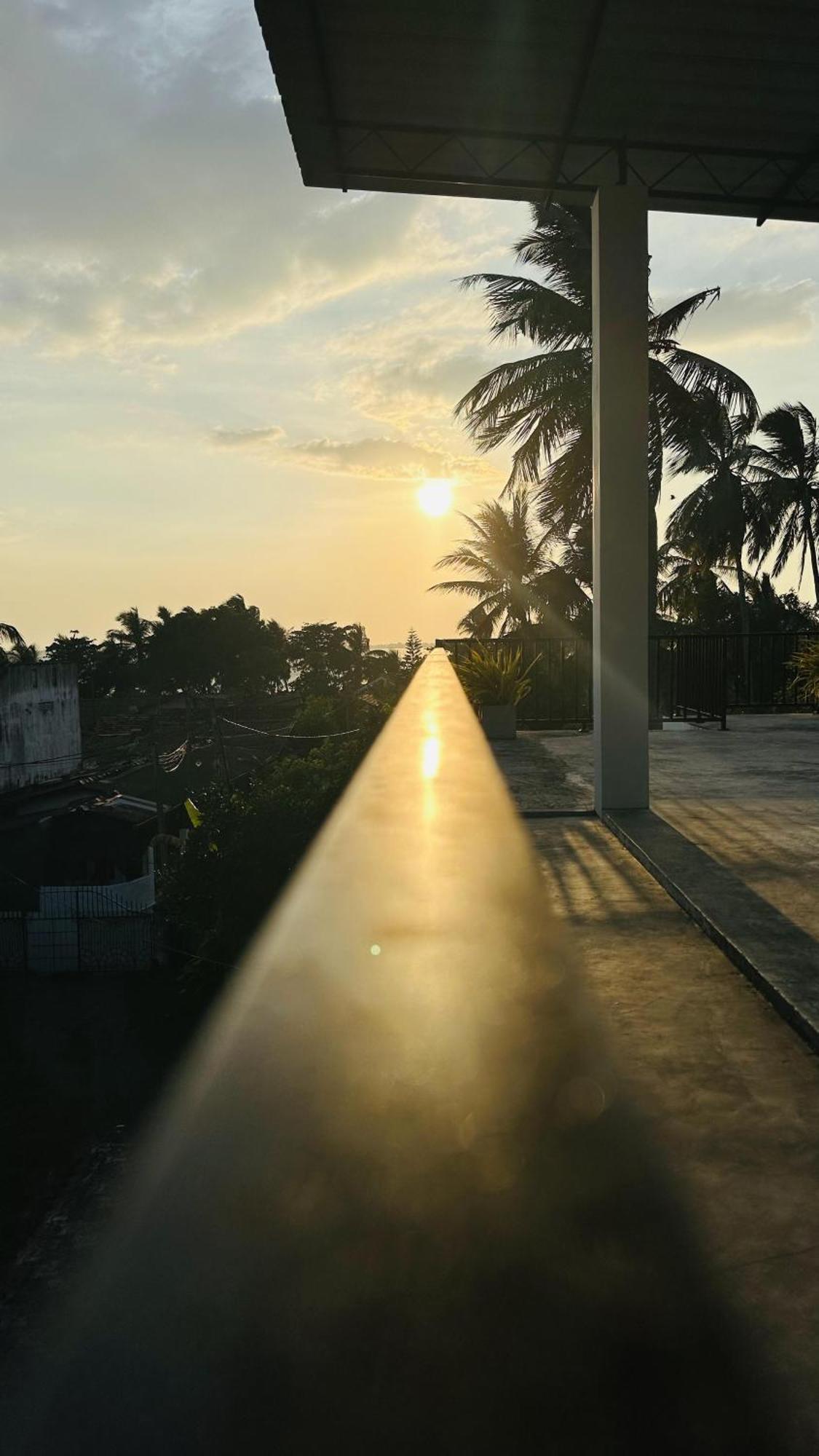 Lagoon Step Airport Transit Hotel Katunayake Exterior photo